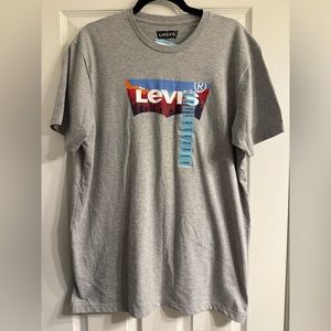 Men’s Levi short sleeve shirt, size large, new tags